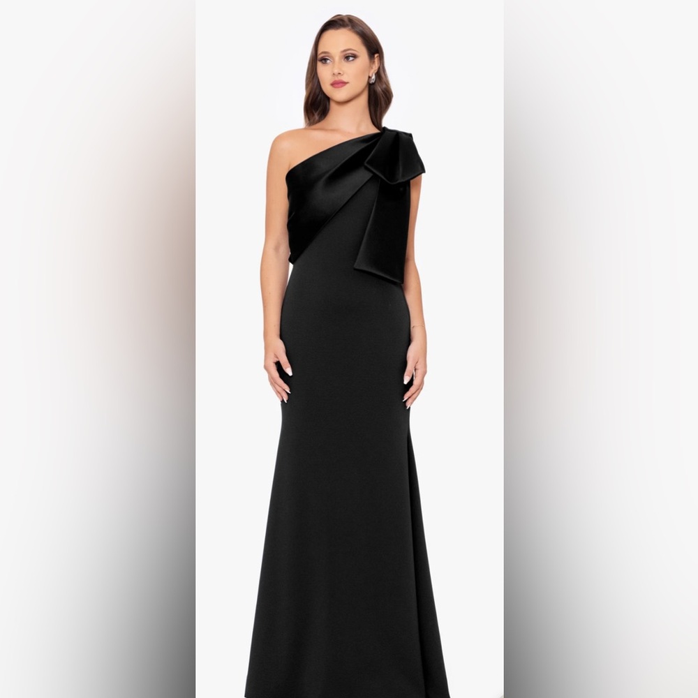 Elegant Black Evening Dress